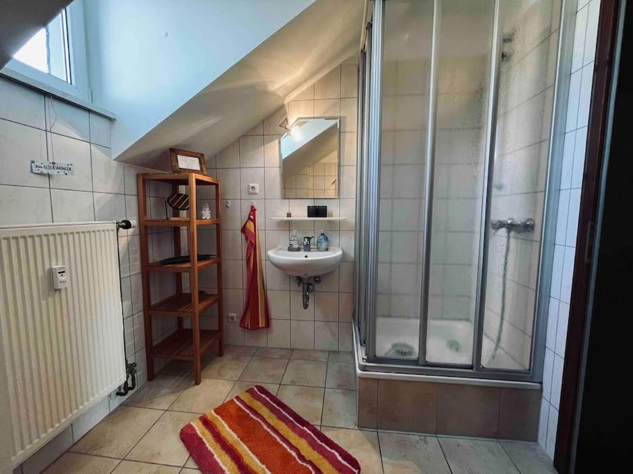 Villa Kunterbunt Gera Exteriör bild
